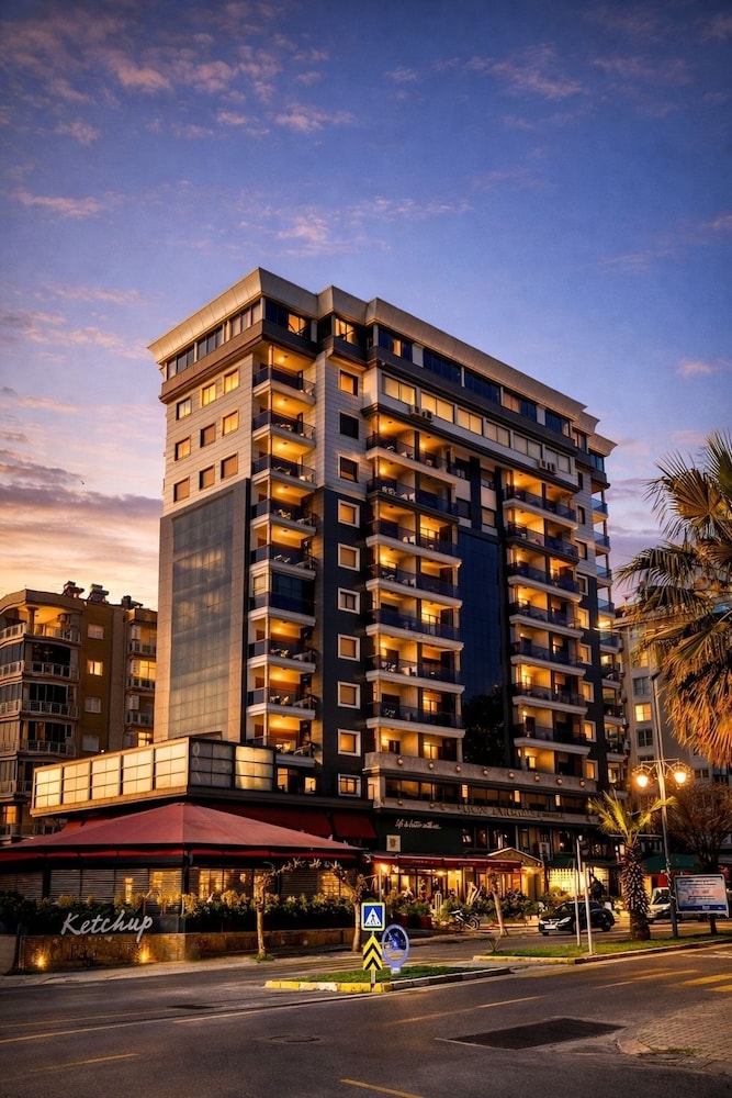 Lion Park Suits & Residence 5/40