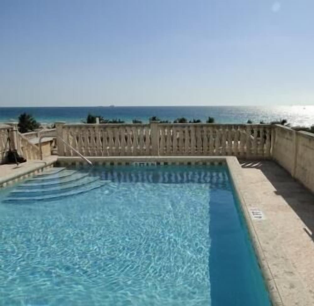 The Fritz Hotel 49/60