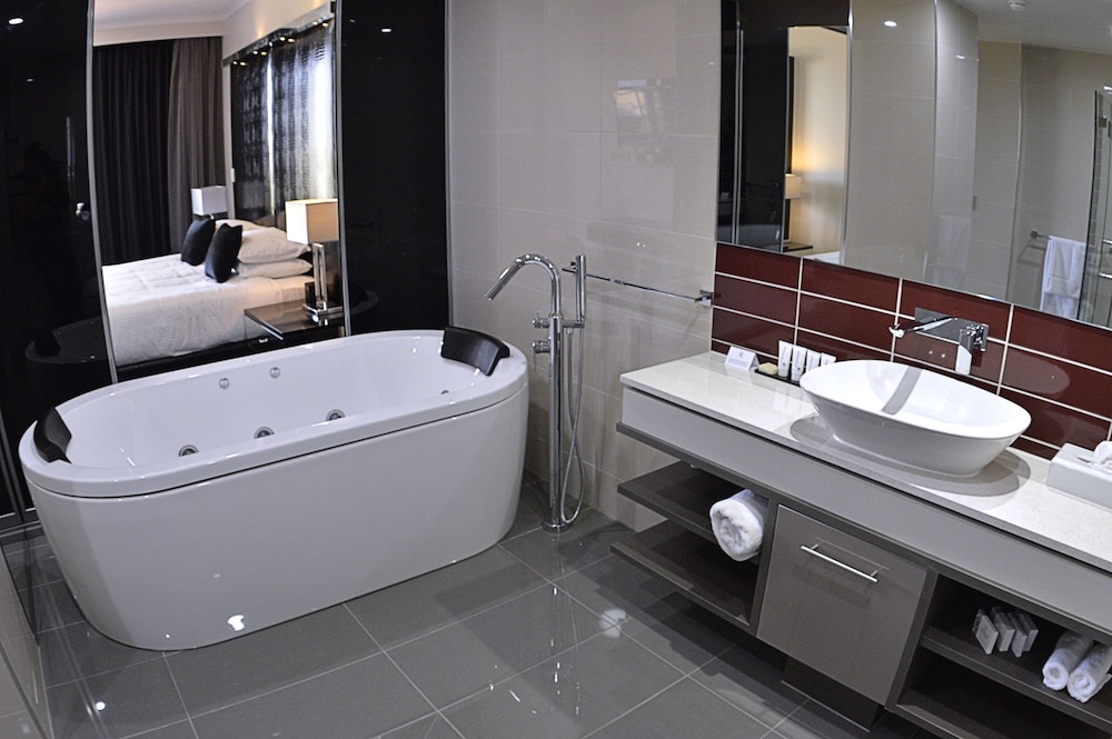 Rydges Palmerston 15/64