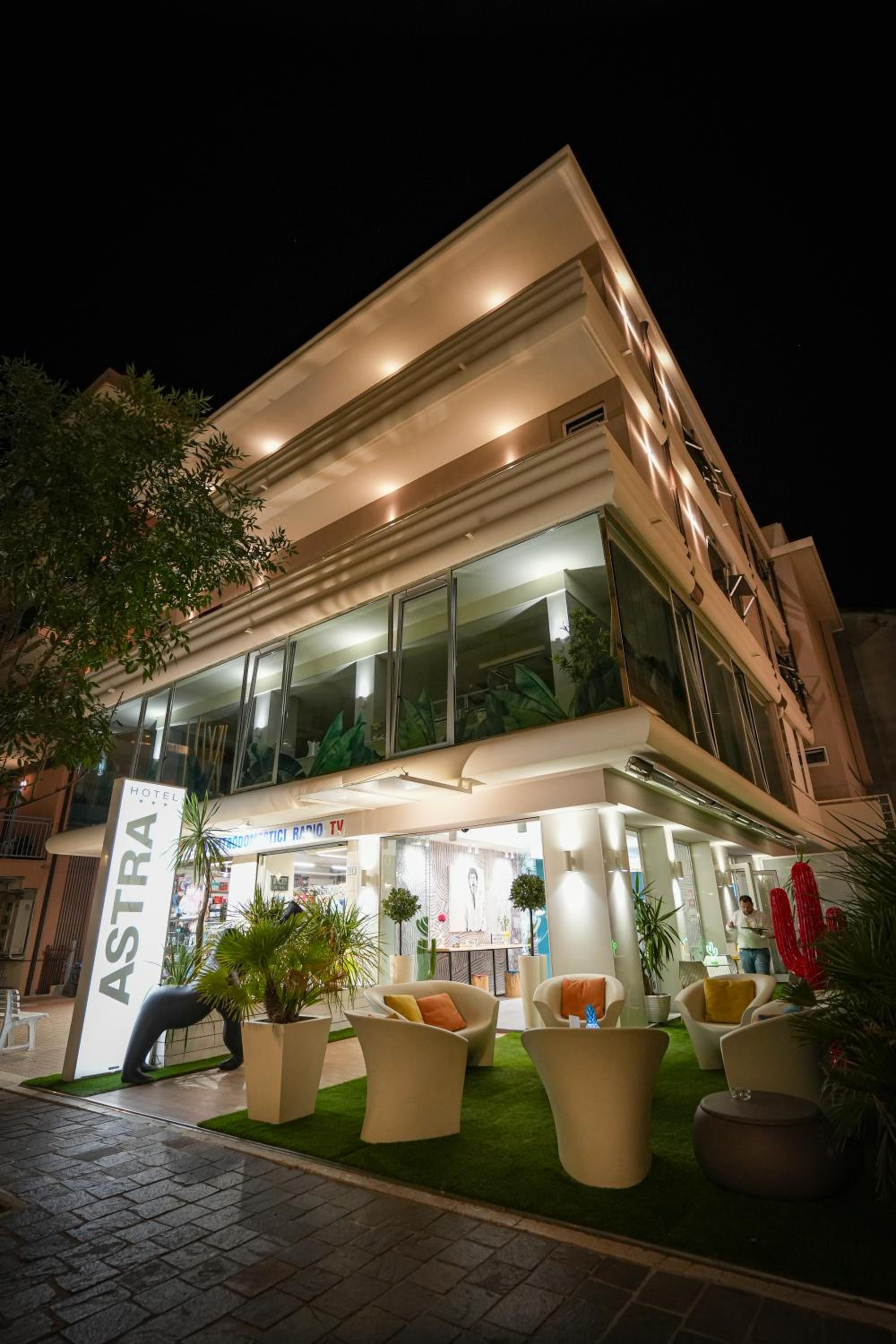 Hotel Astra 5/56