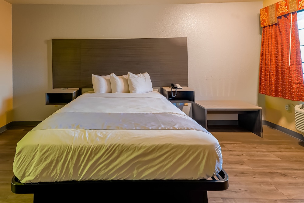 Oyo Hotel Yoakum West 16/74