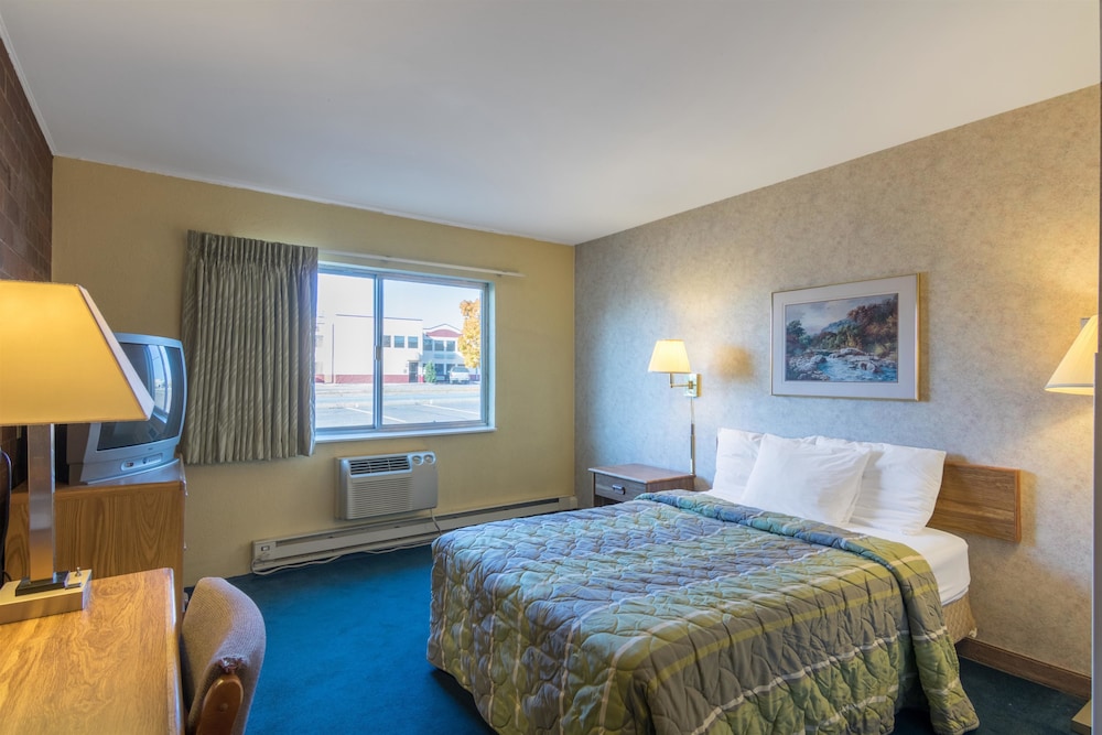 Motel6 Eau Claire, WI 19/49