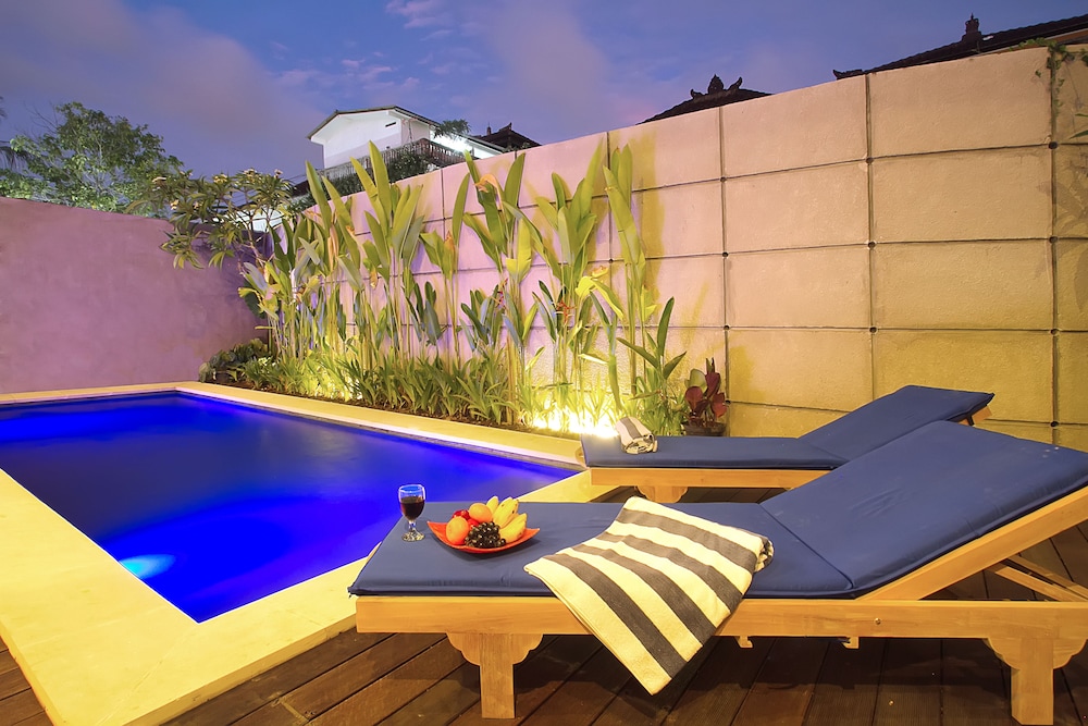 Delu Villas And Suites Seminyak 22/48