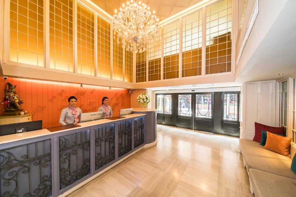 lobby