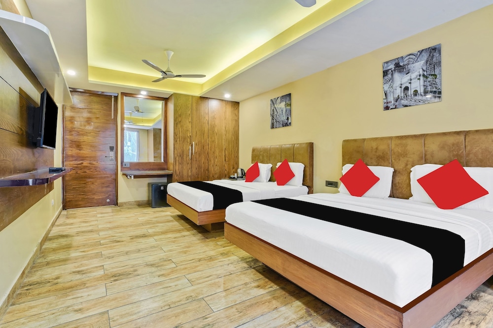 Staybook Hotel Nitya Maharani 14/50