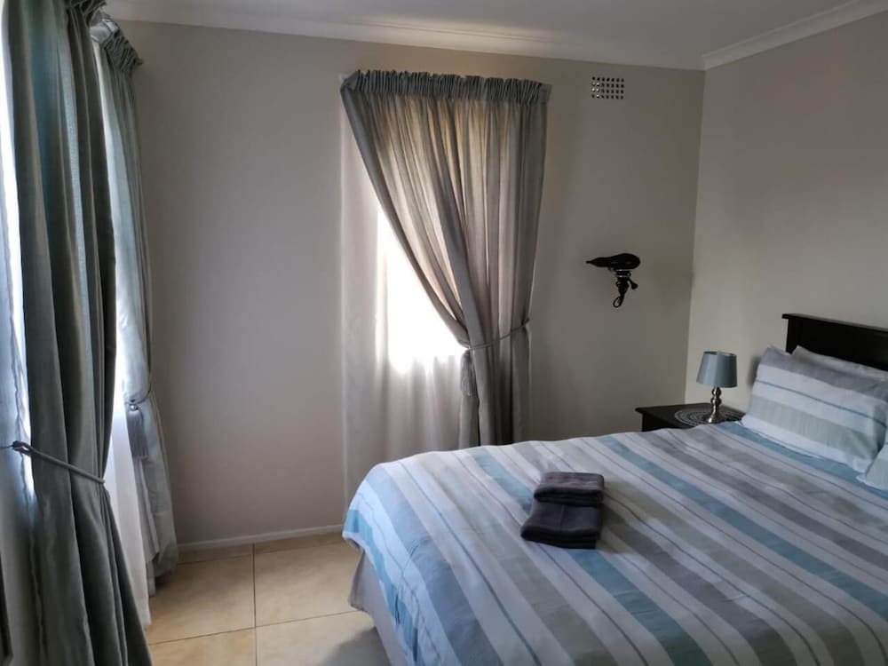 Serengeti Self Catering Units 9/34