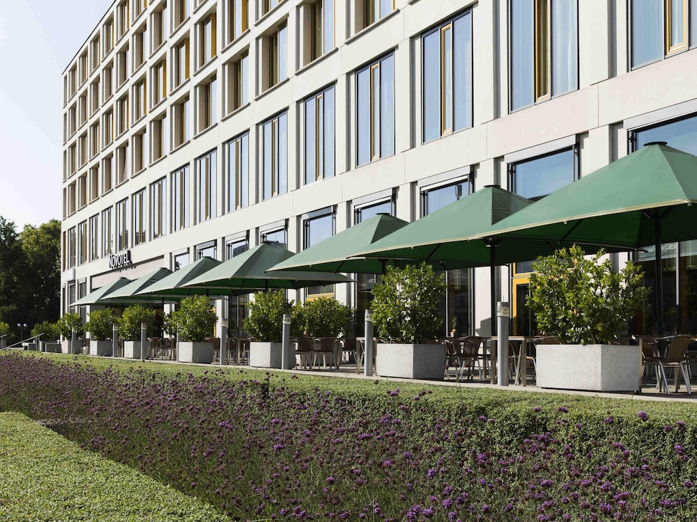 NOVOTEL KARLSRUHE CITY 75/80