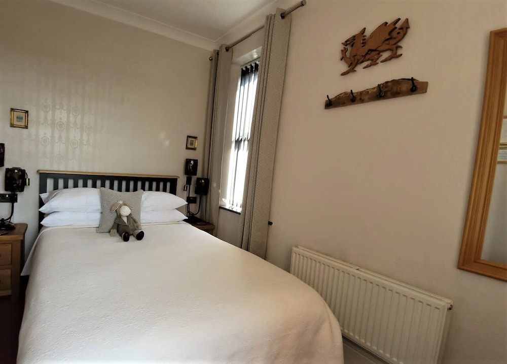 Greylands Guesthouse 11/50