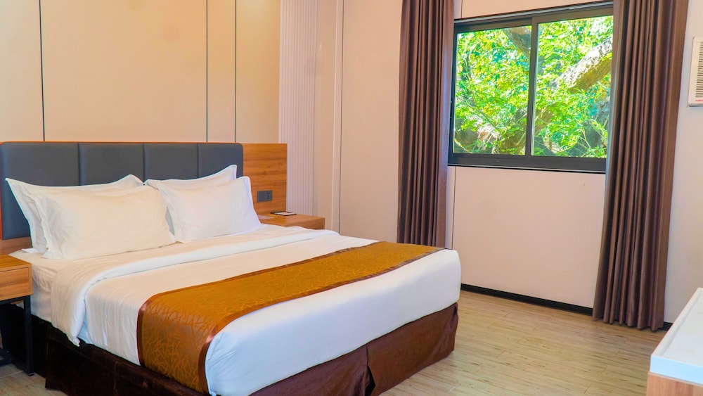 SUPERIOR, DOUBLE BED
