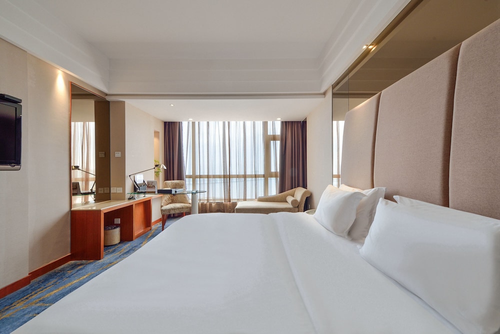 Deluxe, King Bed, Sea View