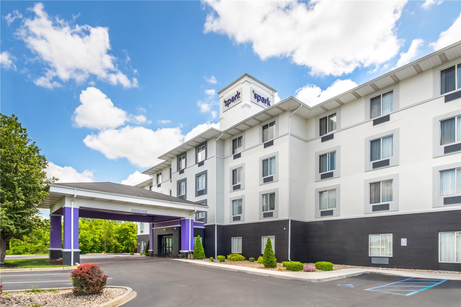 Spark by Hilton Shepherdsville Louisville South 43/43