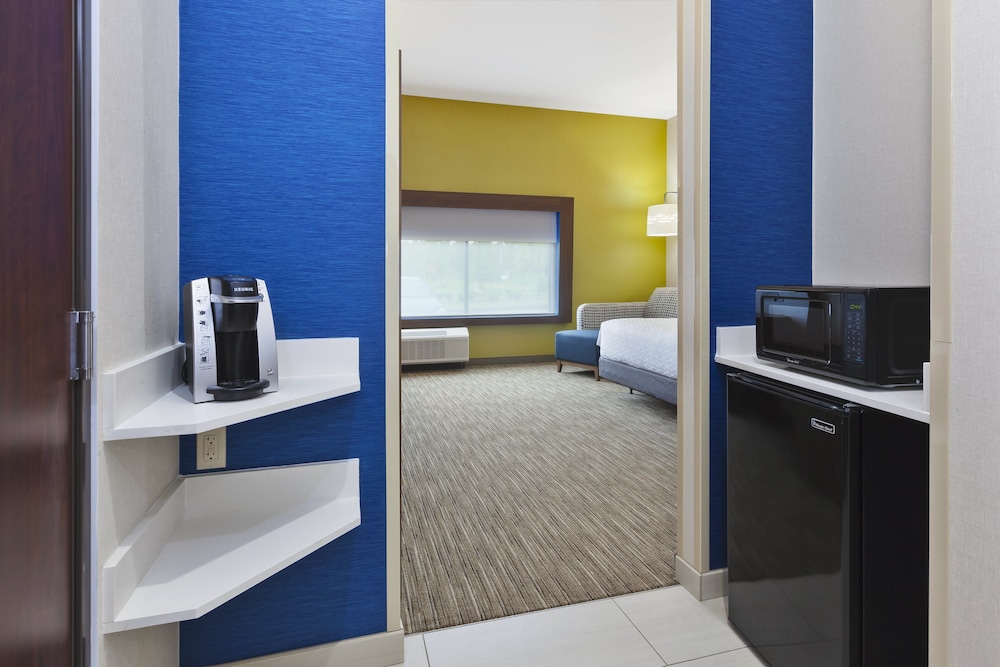Holiday Inn Express And Suites Painesville Concord 24/54