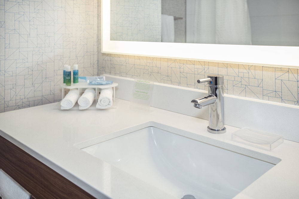 Holiday Inn Express Hotel Suites Medicine Hat Transcanada Hwy 29/75