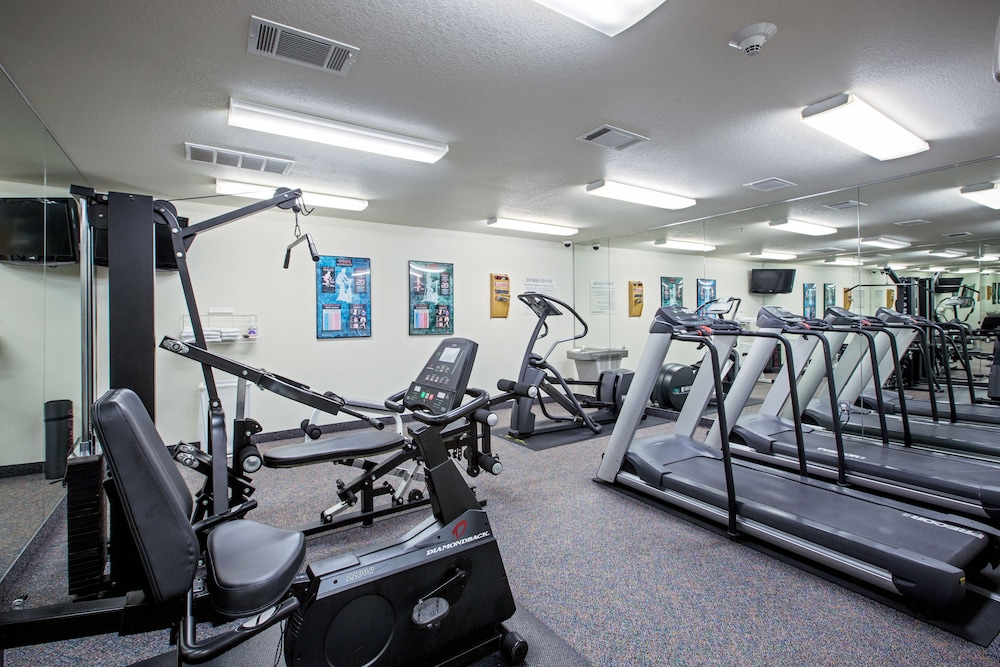 Candlewood Suites Appleton 14/38
