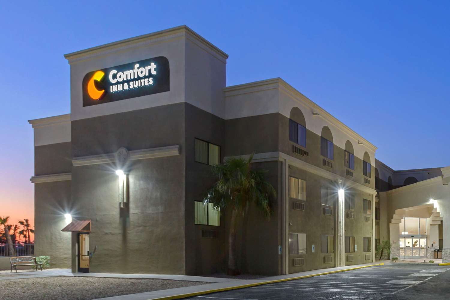Comfort Inn and Suites Surprise Near Sun City West 3/55