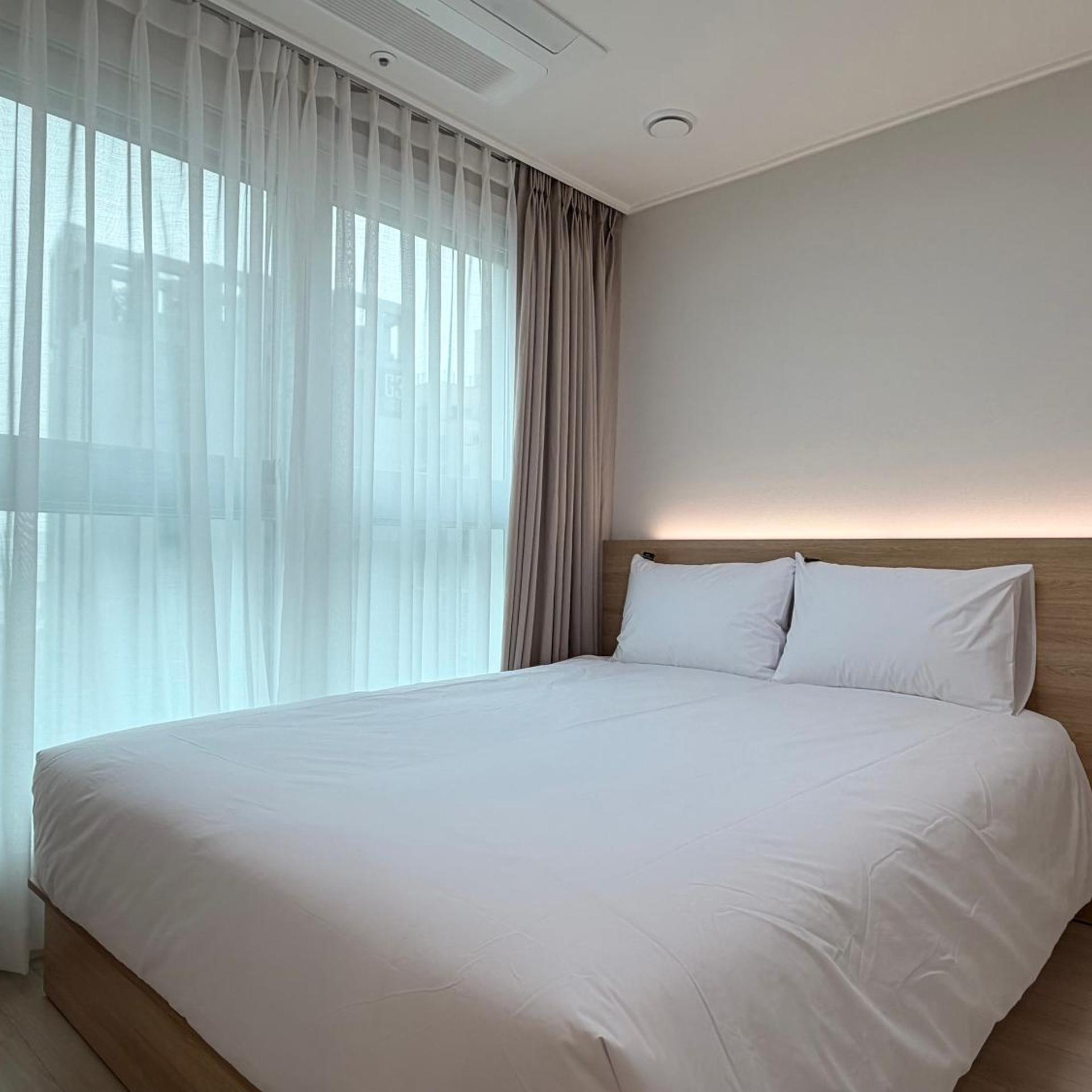 TRAVELUS Myeongdong 16/50