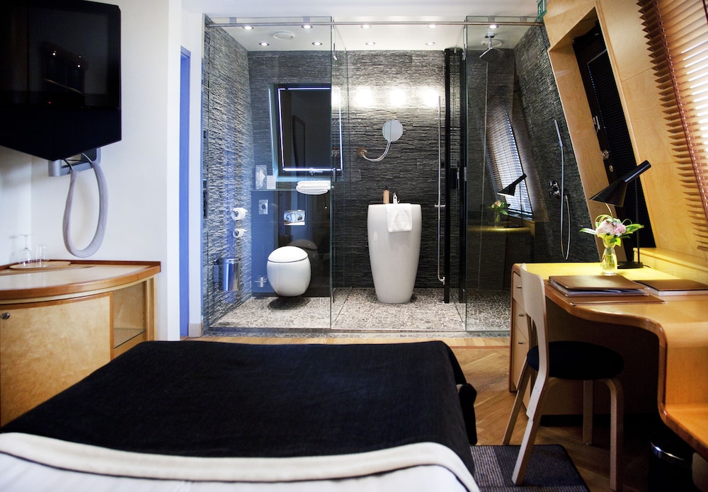 Hotel Lundia 50/50