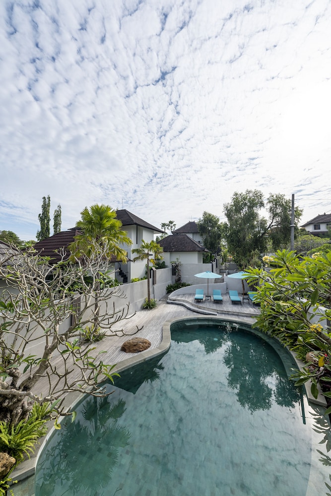 Ecozy Dijiwa Canggu 50/58