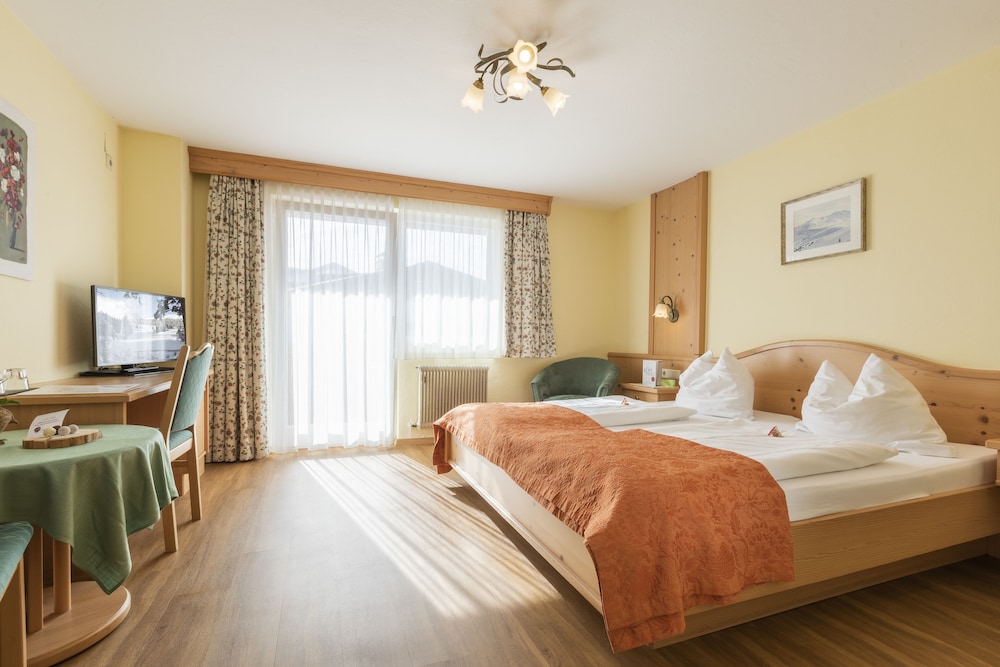 HOTEL SCHOENEGG 9/50