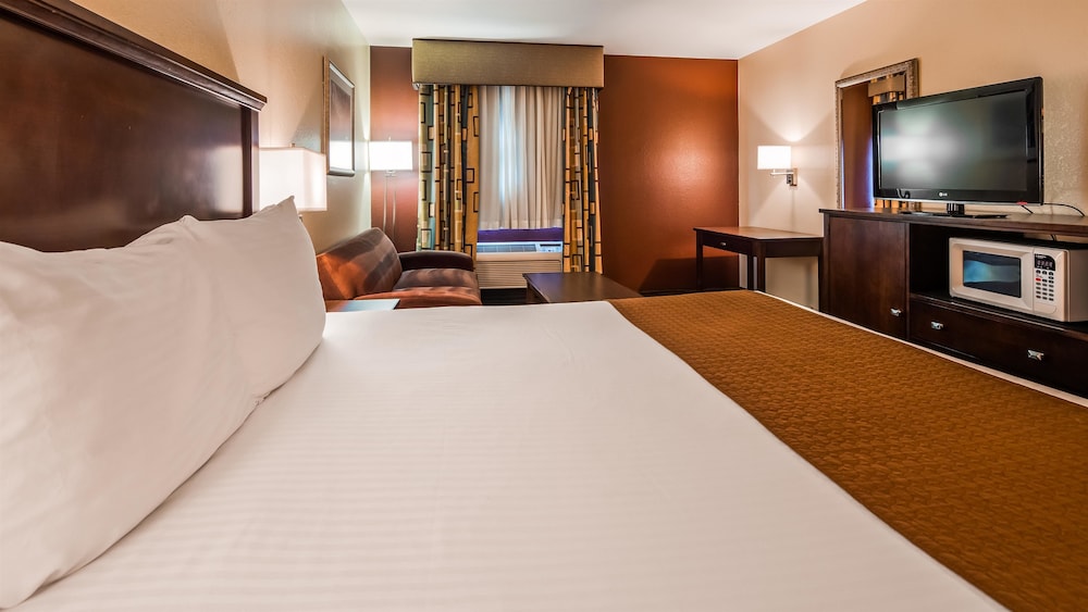 Best Western Cottage Grove Inn 13/30