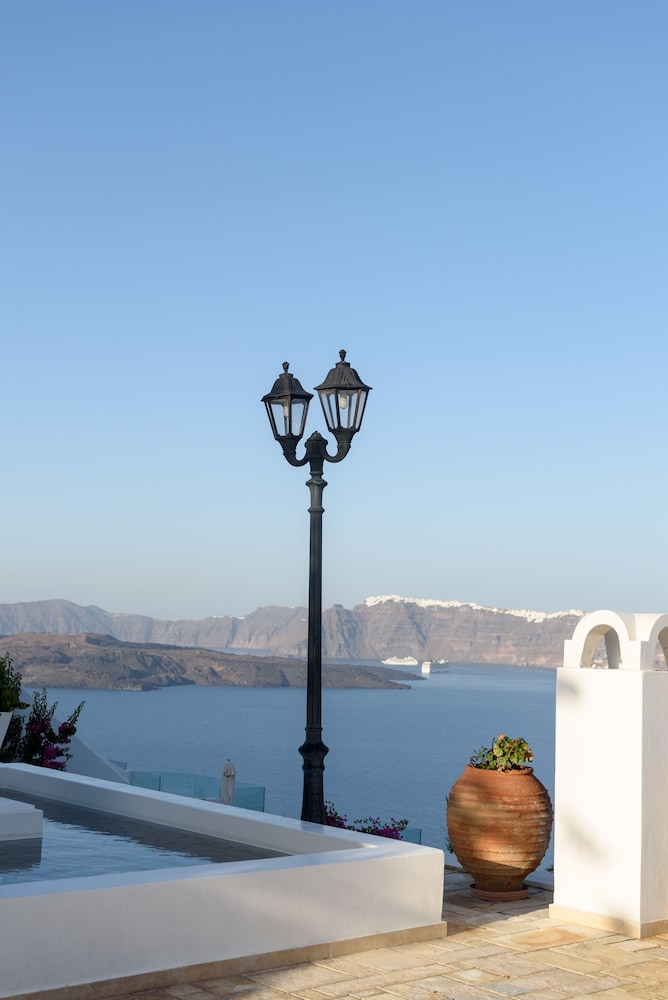 Maison De Lys Luxury Suites 58/72