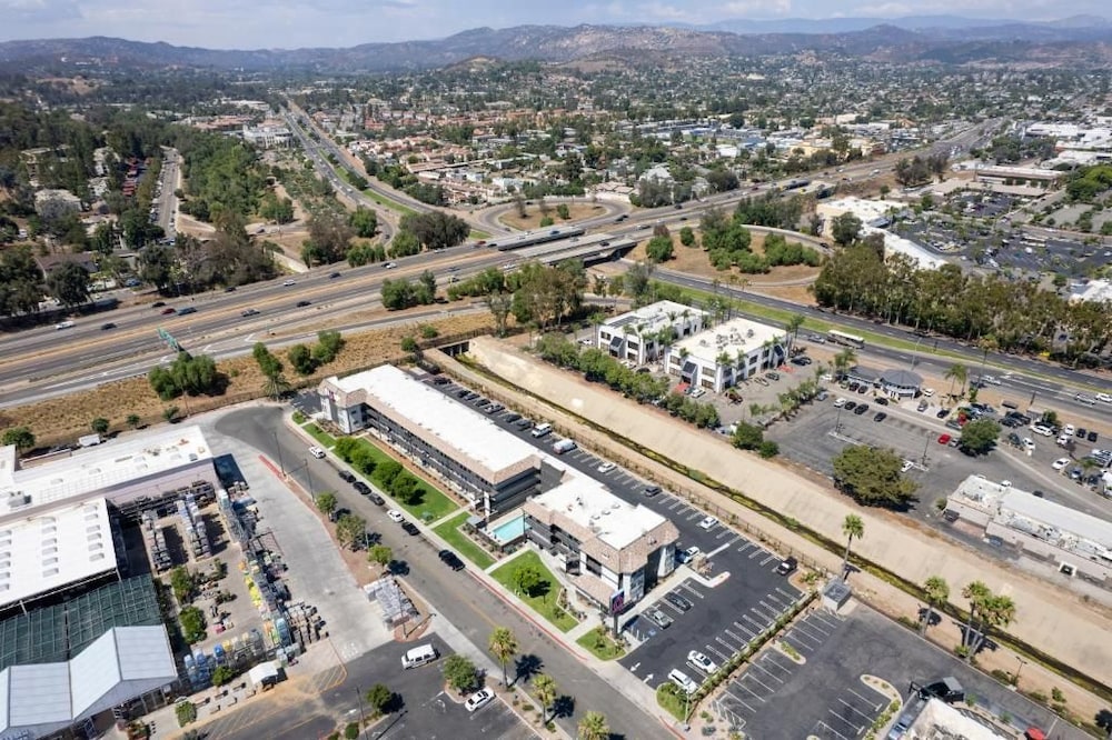 Motel6 Escondido Ca 48/54