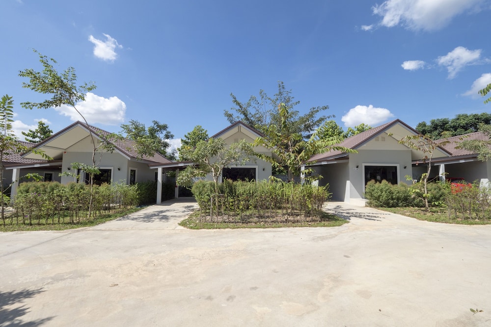 Capital O 75378 Thawapee Resort 57/60