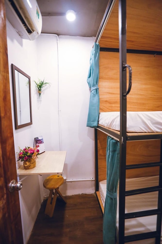 Soft Pillow Hostel - Adults Only 19/45