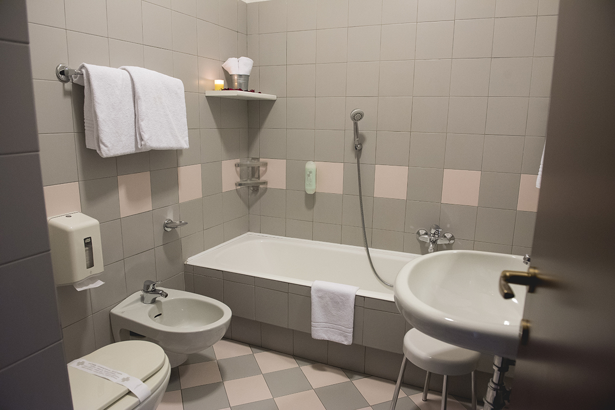 Hotel Continental Lovere 31/32