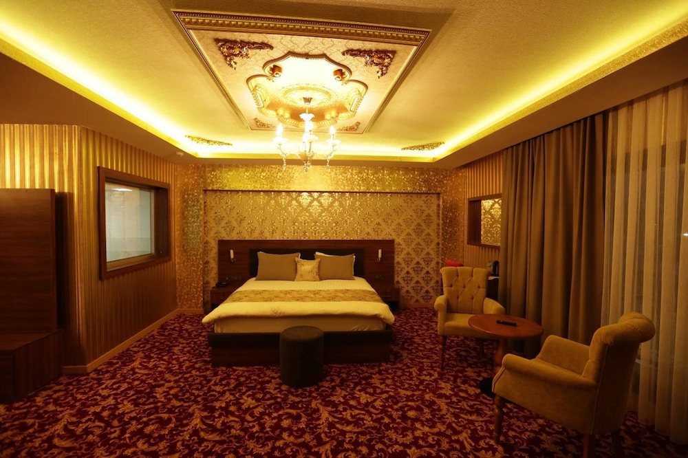 Can Deluxe Hotel 16/25
