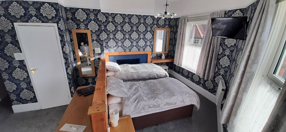 Brooke House 16/44