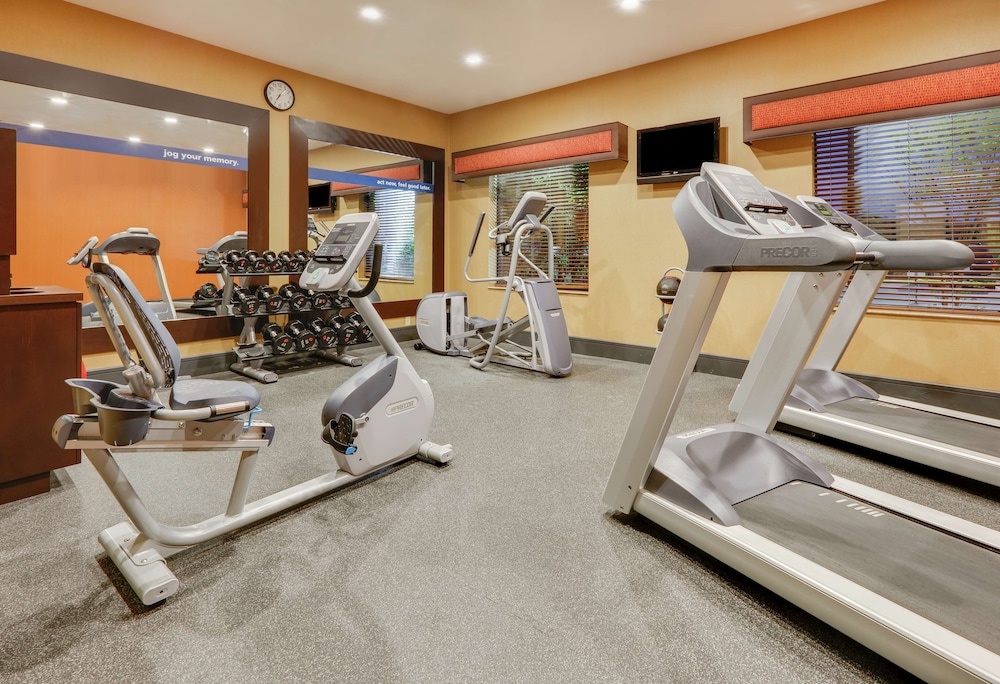Hampton Inn and Suites Fort Worth/Forest Hill 24/46