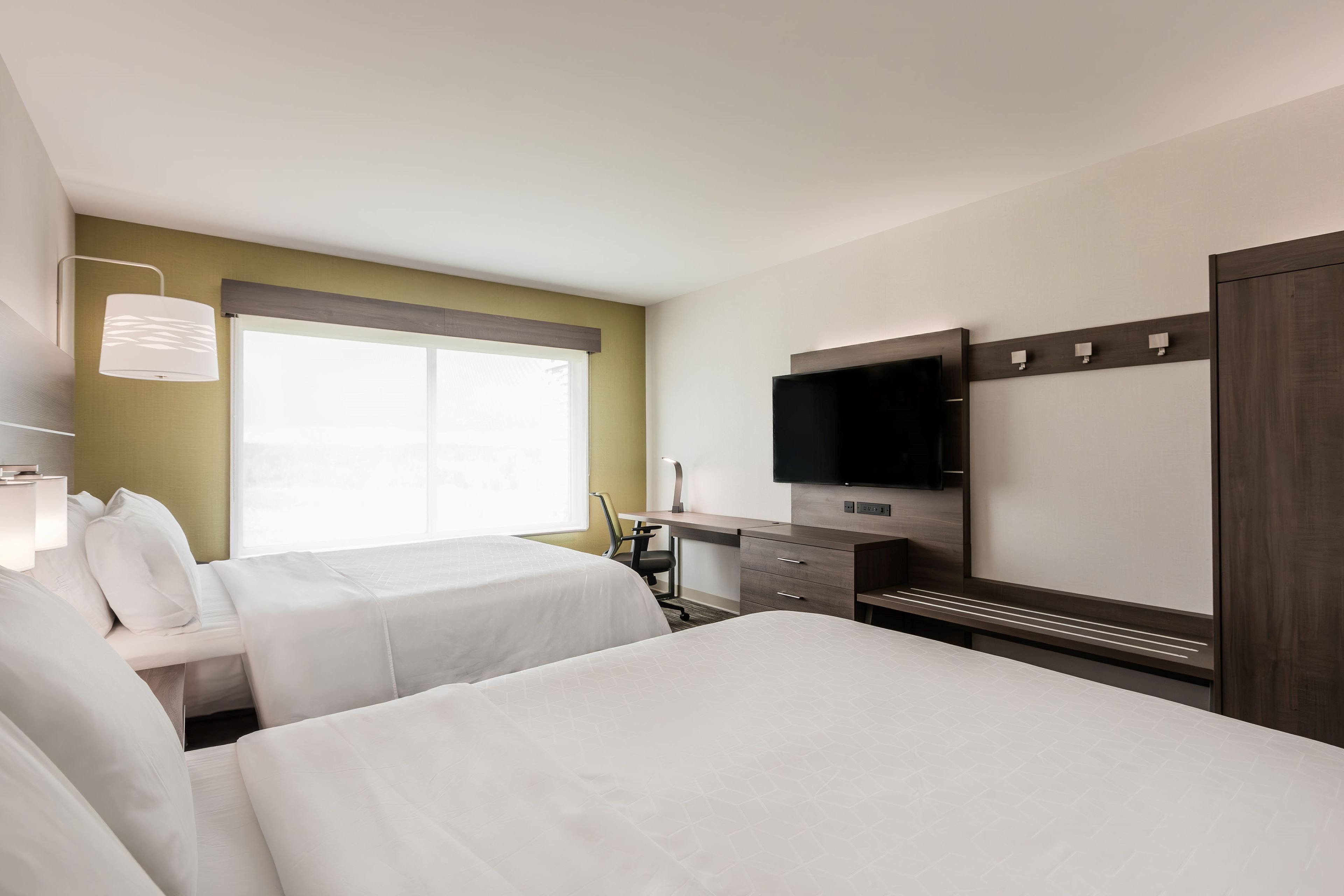 Holiday Inn Express and Suites Welland 26/65
