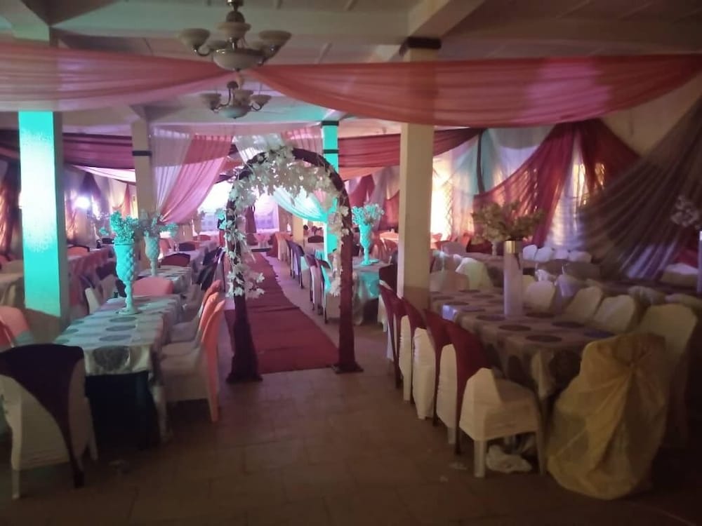Dikord Hotel And Events Centre 34/39