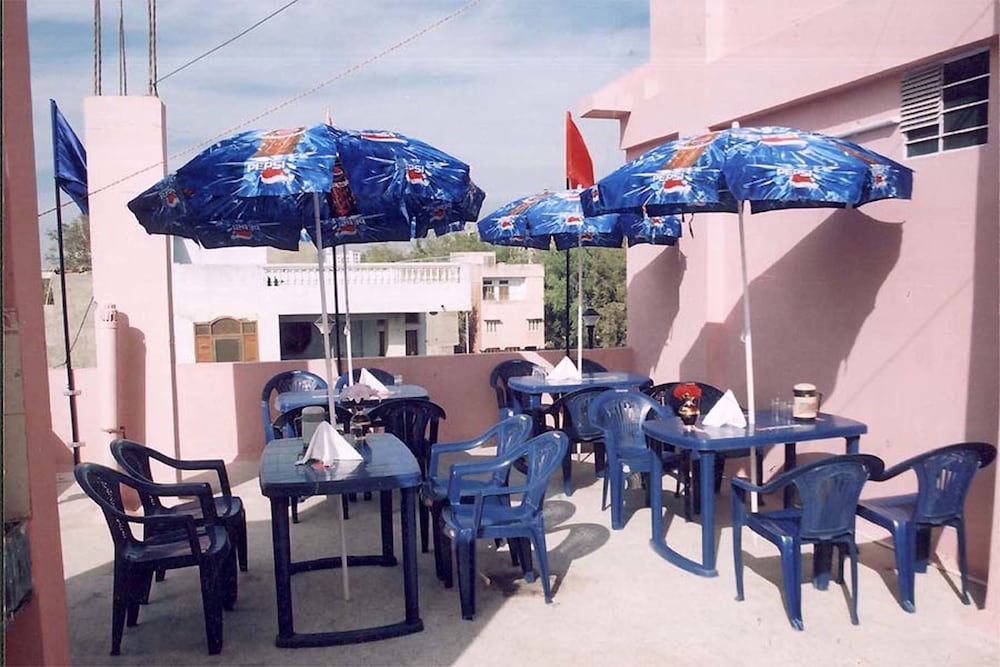 Hotel Ganga Kripa 35/37