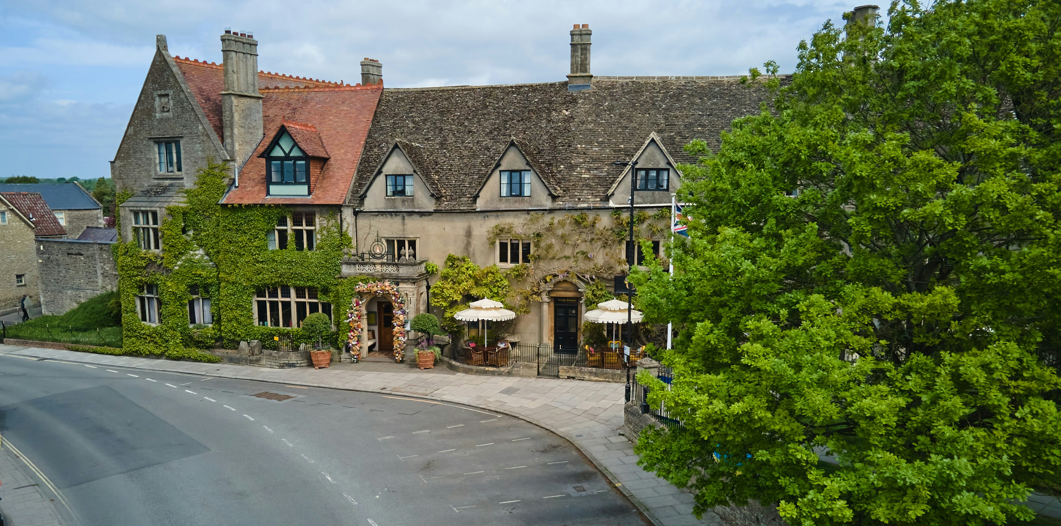 The Old Bell Hotel 59/65