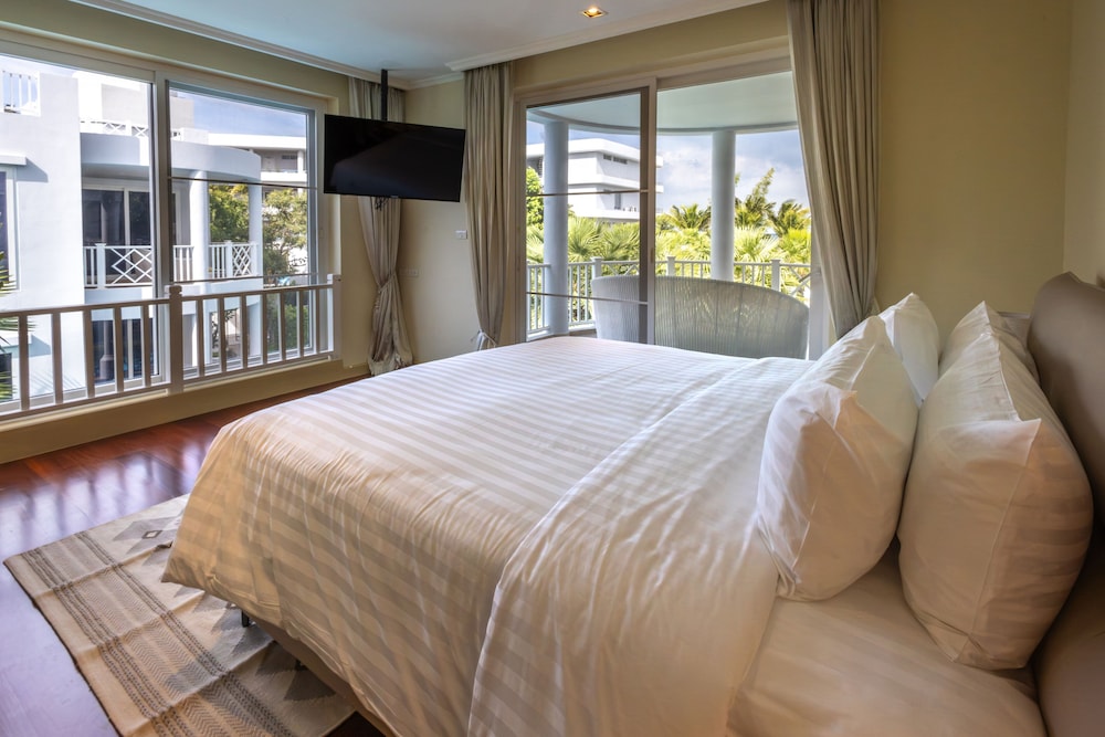 3 Bedrooms, Villa, King Bed, 3 King Beds, Pool Side
