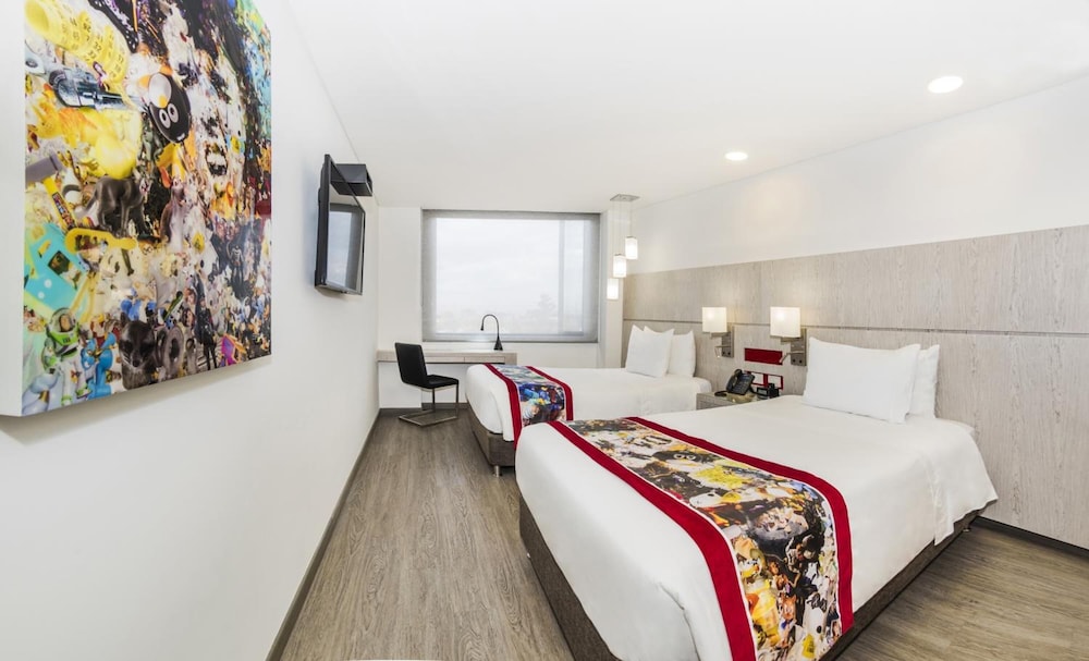 Superior, Twin Beds