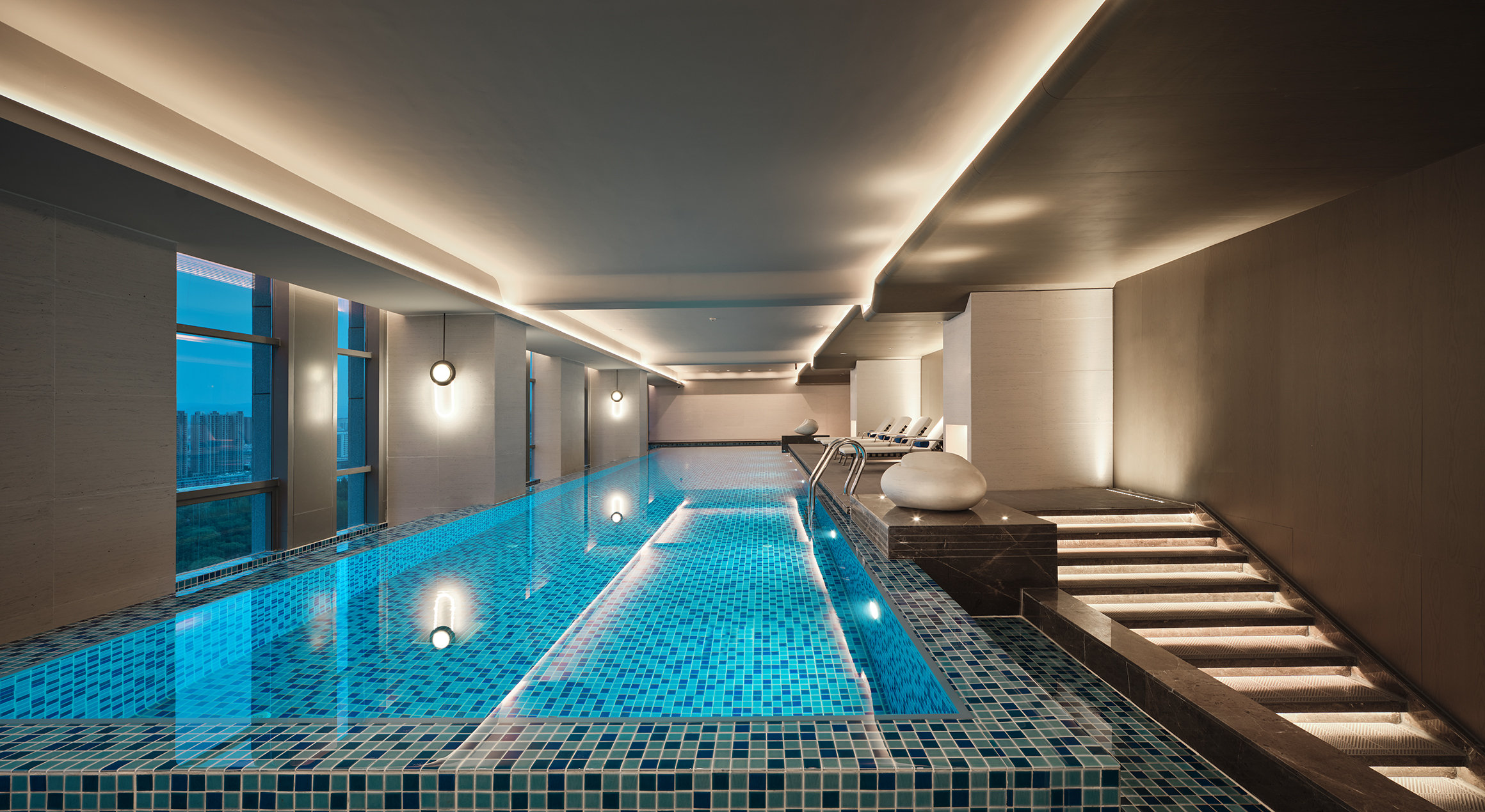 Crowne Plaza Hohhot City Center 38/76