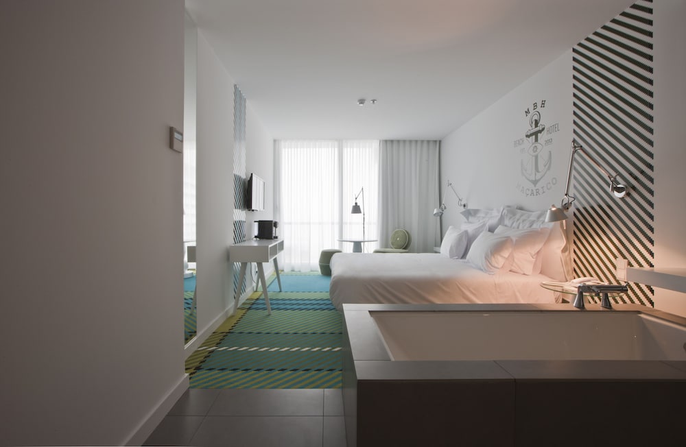 Macarico Beach Hotel 33/66