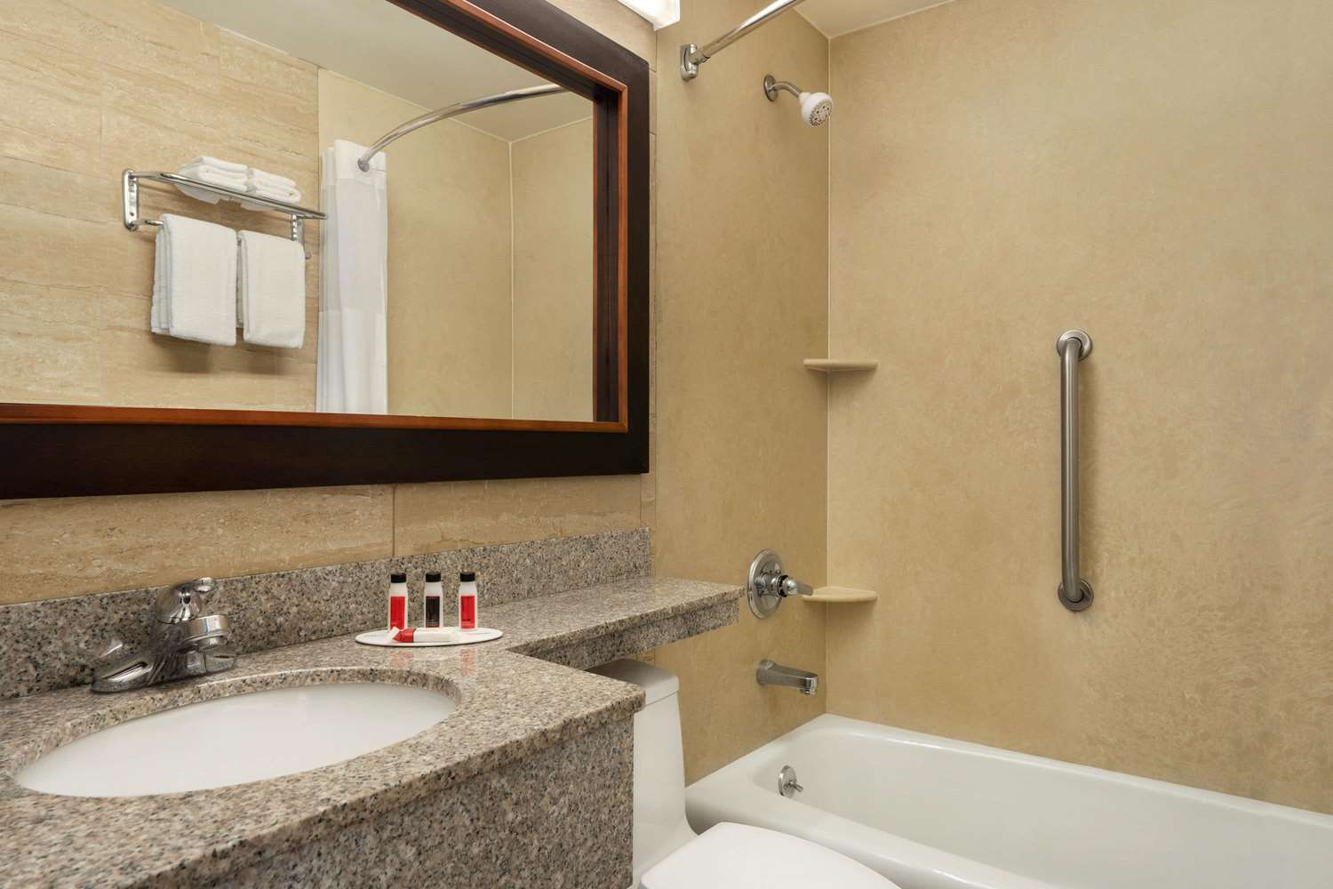 Days Inn By Wyndham Long Island City 11/14