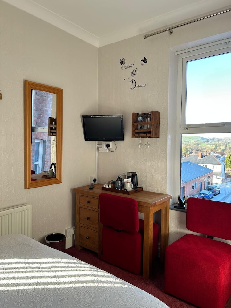 Greylands Guesthouse 30/50