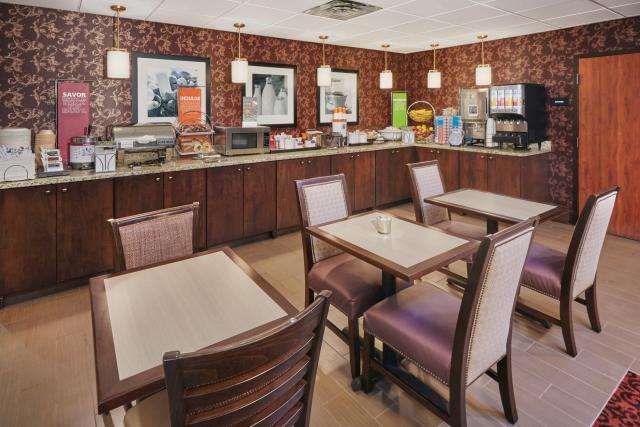 restaurant cafeteria