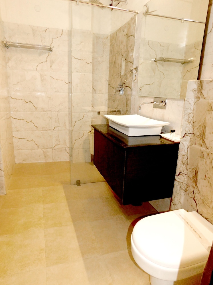 Oyo 12944 Hotel Crystal Palace 21/22