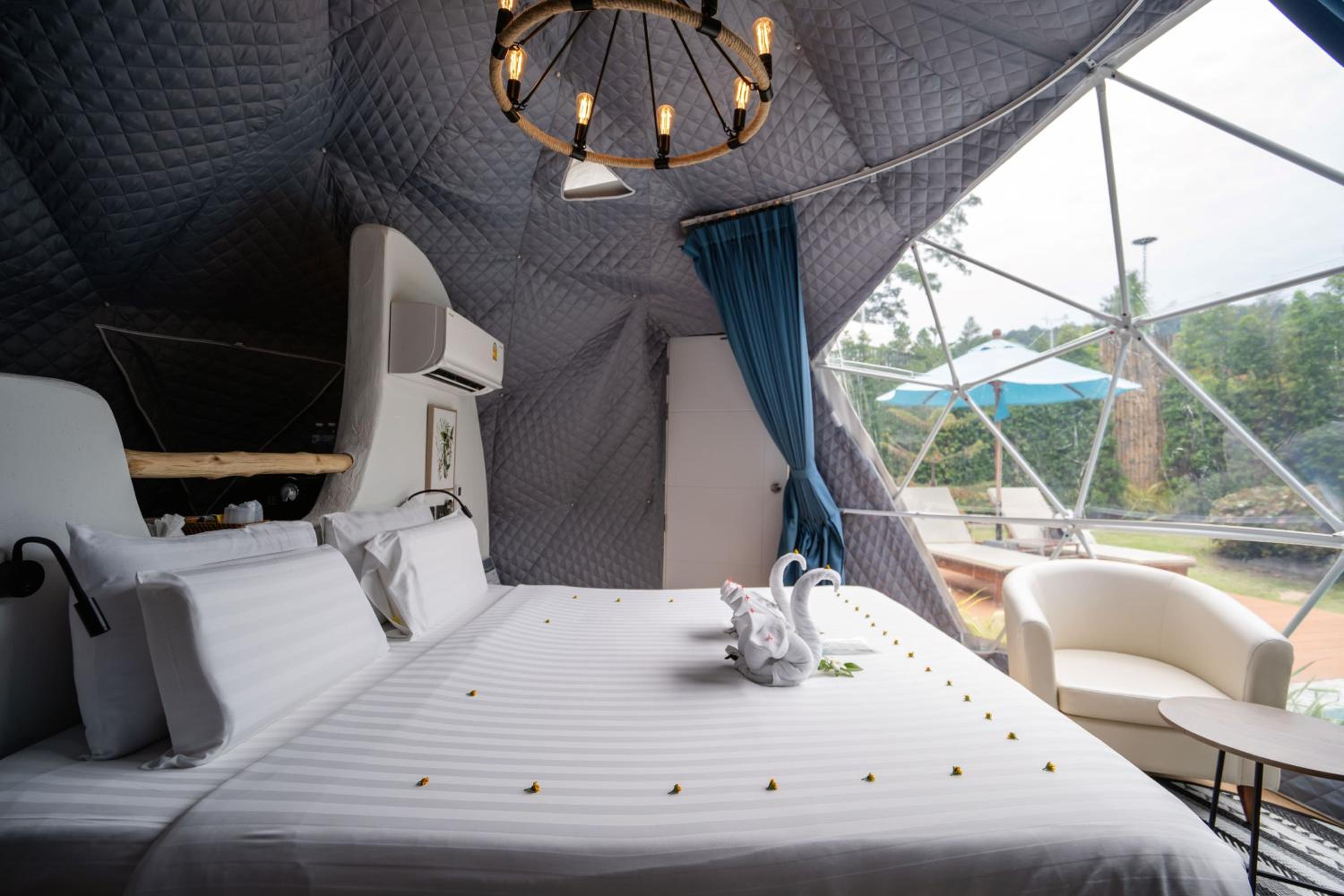 Dome, Family, Private Pool