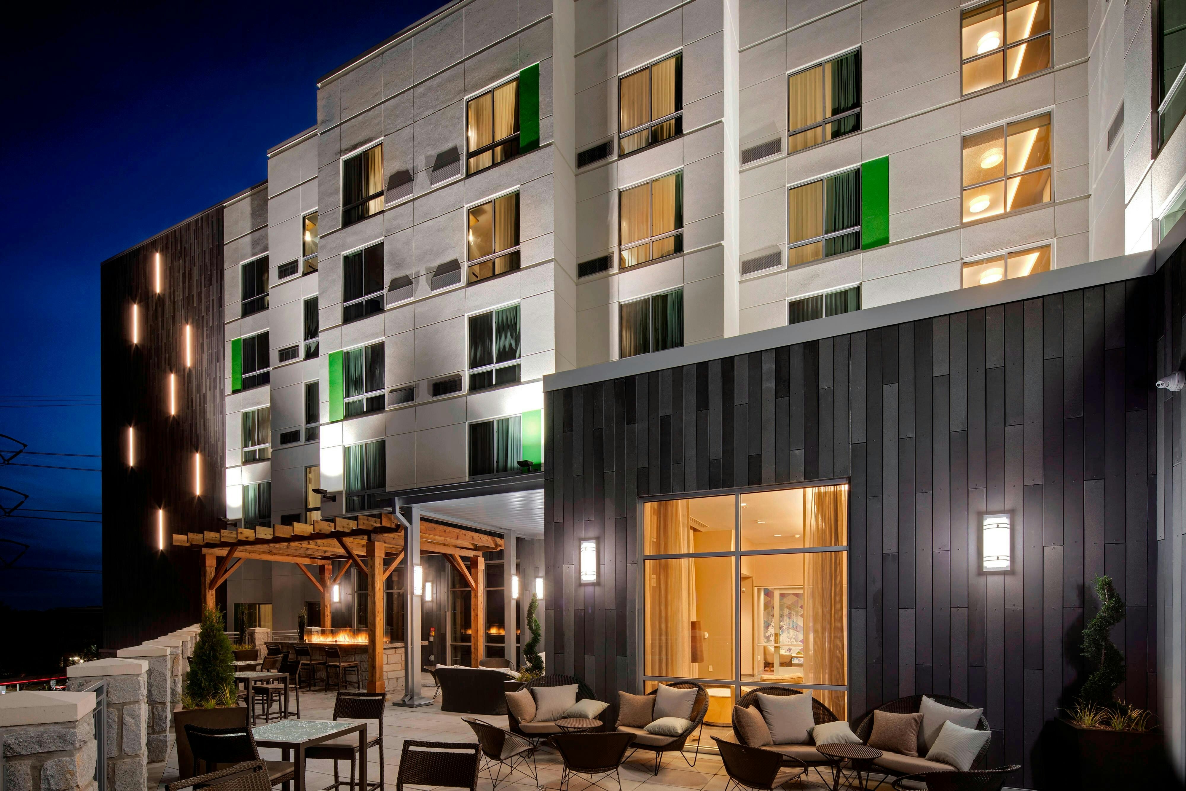Courtyard Atlanta Vinings Galleria 6/36