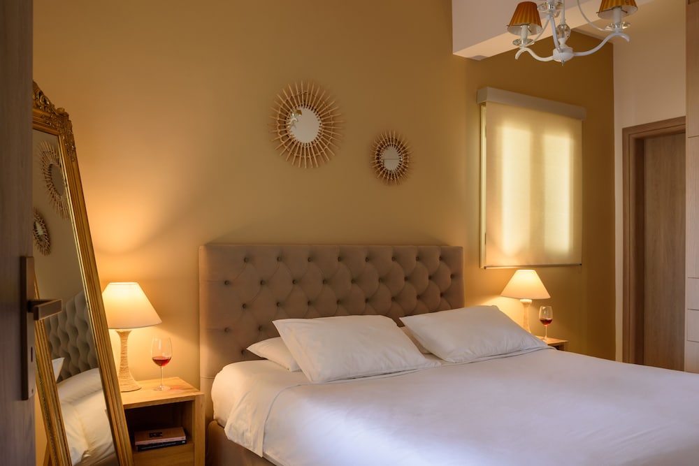 Suite Home Santorini 13/75