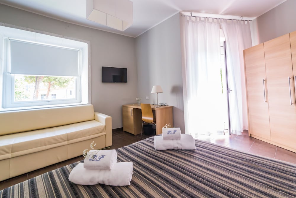 Du Parc Hotel 12/47