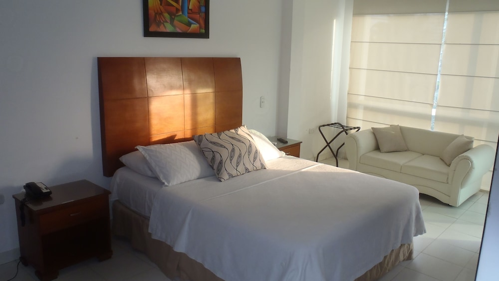 Coral Reef Hotel 21/58