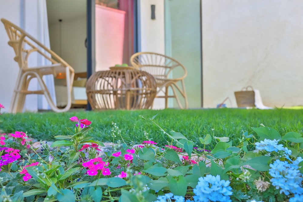 Carruba Boutique Hotel 45/50